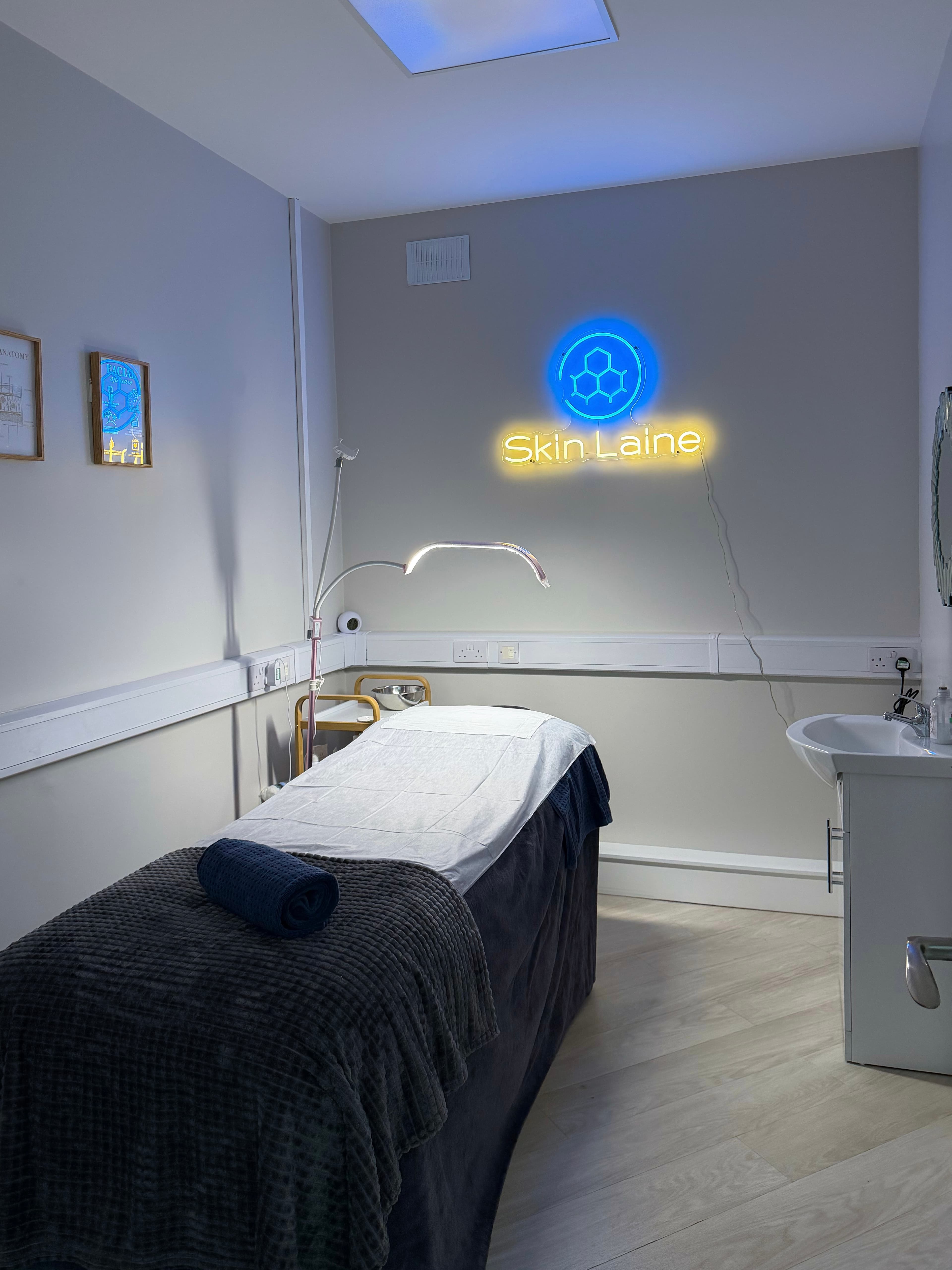 Skin Laine therapist reviewing a tailored treatment plan with a client in the Ballina clinic.